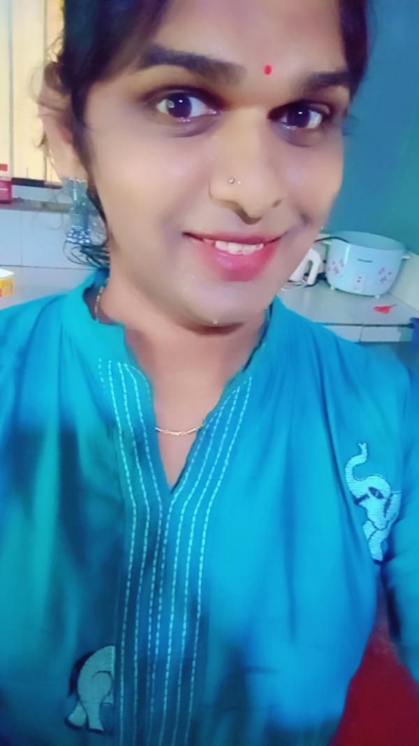 SHEMALE VIDEO CALL SERVICE