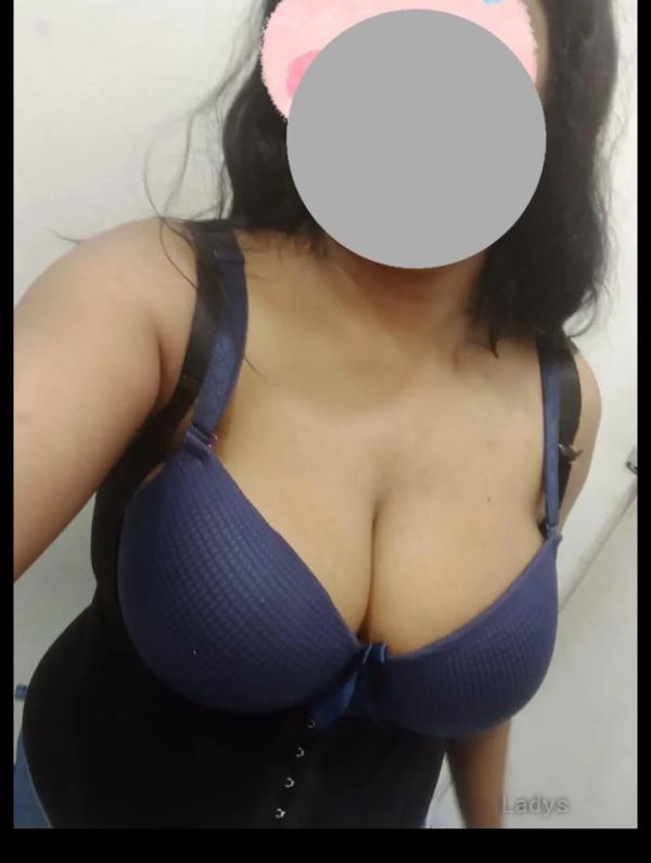 GIRFRIEND EXPPERIANCE ROMANTIC KISSING