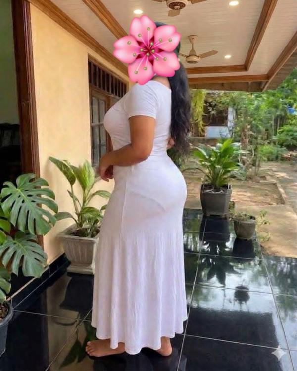 Hot 35 Years Mature Lady 🔥
