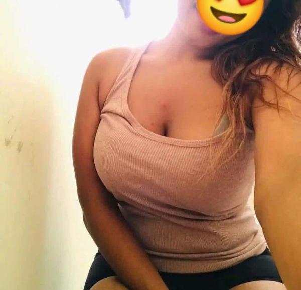 Rs.300/= Beautiful Young Girl VVIP Cam Show Available 💦❤️👑