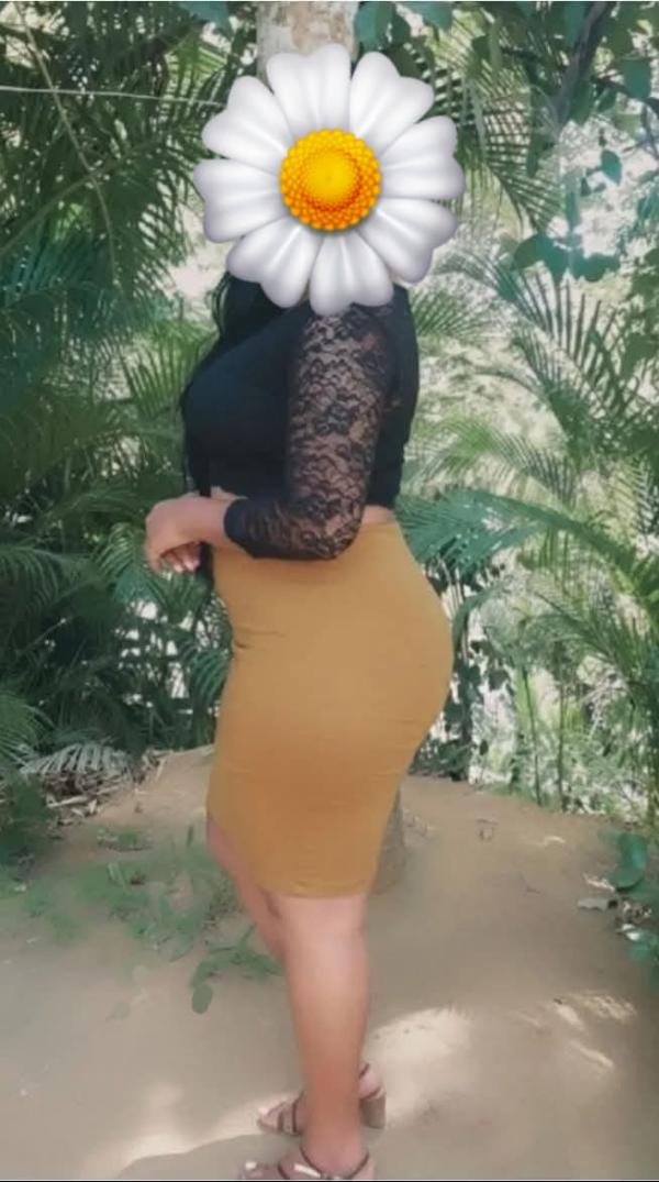 Hot 35 Years Mature Lady 🔥
