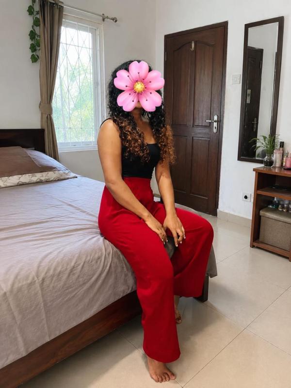 🌷19 years old girl Mount lavinia, Dehiwala 💯 Real photo 6000/= Full service Hi sir im sanju New girl mount lavinia ගල්කිස්ස genuine service (Tamil, English, Sinhala ok) 0743230556