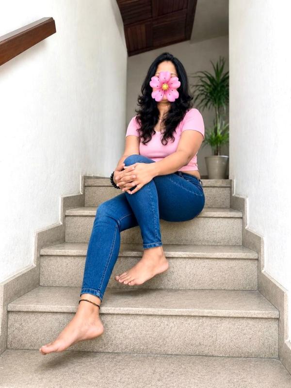 🌹MOUNT LAVINIA / 🌷DEHIWALA Real Photo ගල්කිස්ස HI IM ROSHEL 0760204588 (age 22) genuine service (Tamil/English ,sinhala ok) Dehiwala. Real photo Private place*