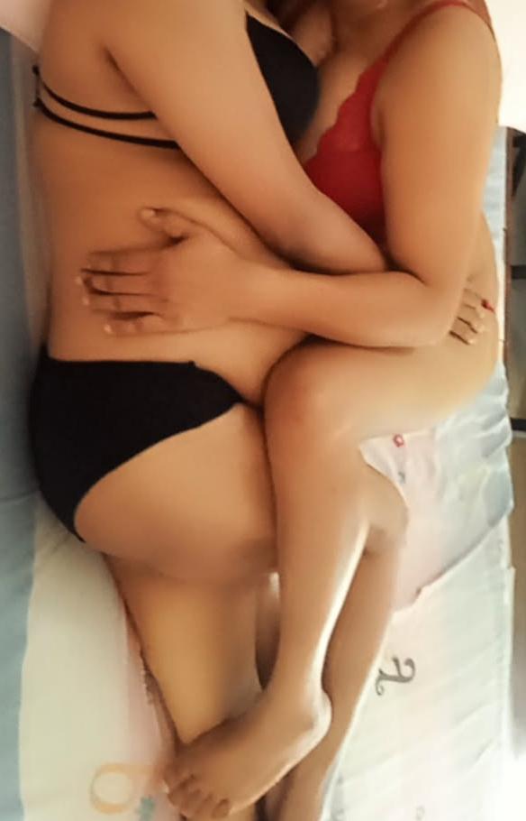 👋 Hi, 💓 Kawshi & Ama Here 💋 We Are Lesbian Couple 🩵Age 28 & 30
