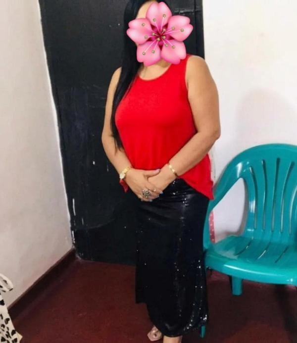Hot 42 Years Mature Lady – Full Body Massage & More 🔥