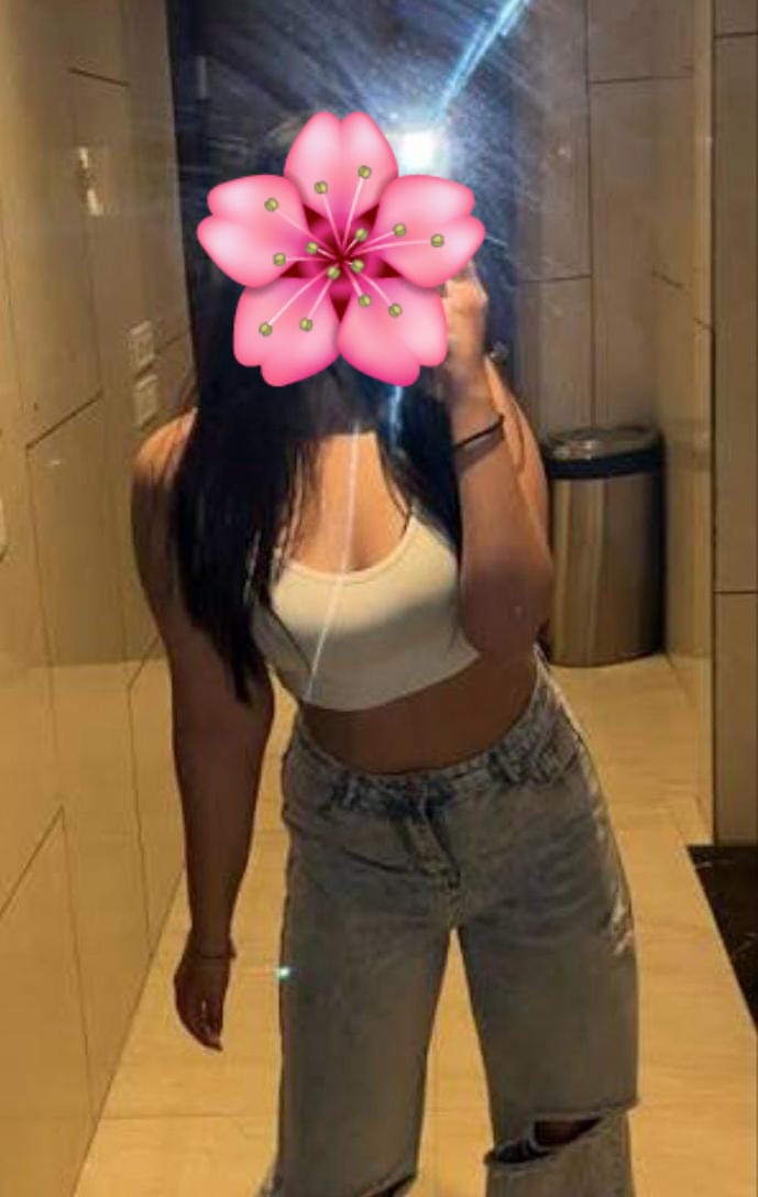 චූටි කෙල්ල..😋😋 University Girl 👨🎓R Cute Girl ♥️😘