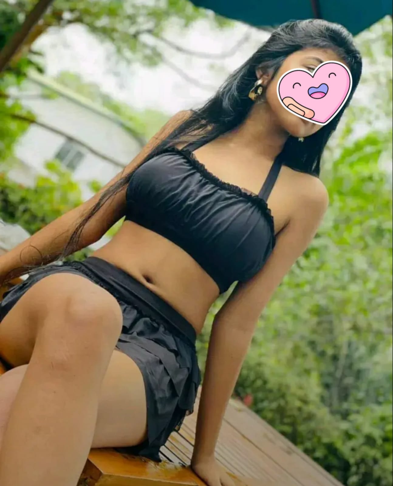 SLIM BOODY WHITE AND SMOOTH SKIN BEEEUTIFUL BOOBS ROSY PUSS BEAUTIFUL FIGURE