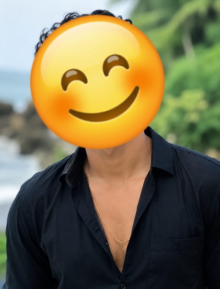 වයස 26 ක තරුන පිරිමි තෙරපිවරයකු ( Male Therapist) විසින් ඔබගේ නිවසට ( හෝ ඔබ කැමති ස්තානයකට ) පැමිණ සපයන මේ සේවාව මගින් ඔයාට හොඳ ගුනාත්මක ශරීර සම්භාහන සේවාවක් ගන්න පුලුවන්.
