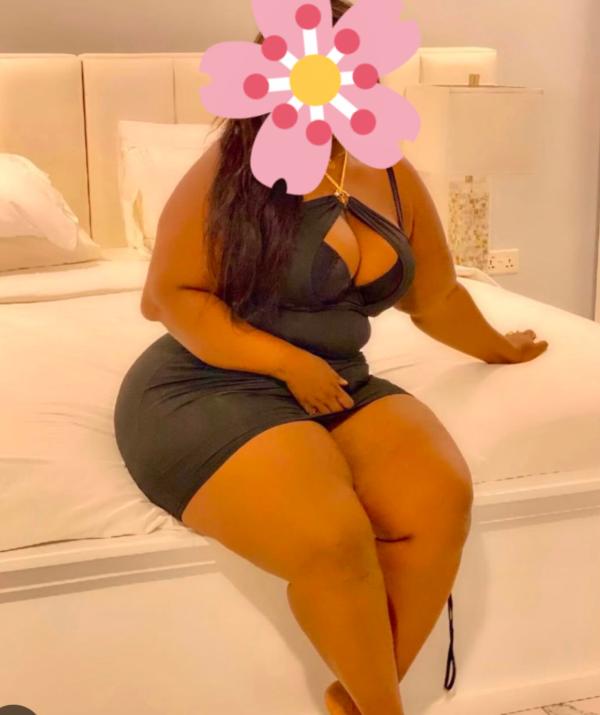 Colombo Big Ass Girl – Kollpity (Sinhala / Tamil speaking