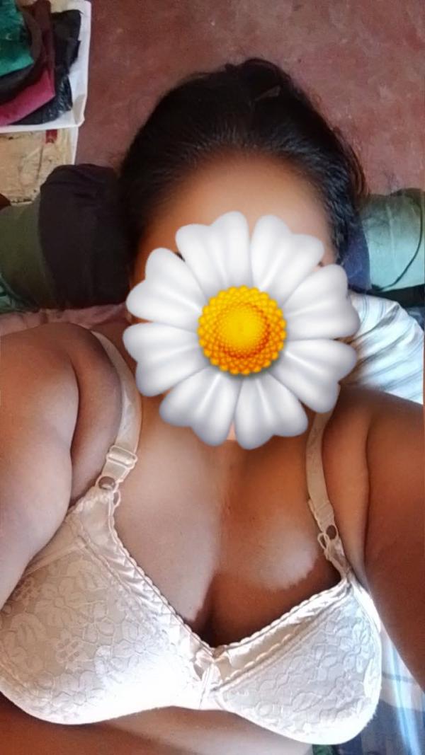 FULL SERVICE WITH BEAUTIFUL GIRL