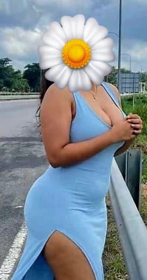 Hot 35 Years Mature Lady 🔥