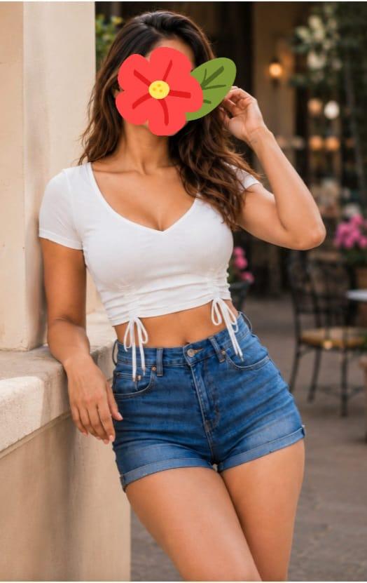 🌻ROOM එකට 1500🌻 ☝ONE OURS ONE SHOT 🫂 🌻 3500.00🌹 පැය දෙකට SHOT දෙකක් 10000 💋මීගමුව BEECH ROAD 👍 🌙✨️ FULL NIGHT OK✨️ 30,000 (with Room )
