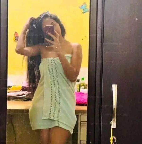 LIVE CAM SHOW 🍑