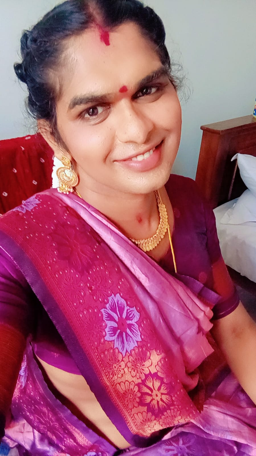SHEMALE VIDEO CALL SERVICE MEET OK