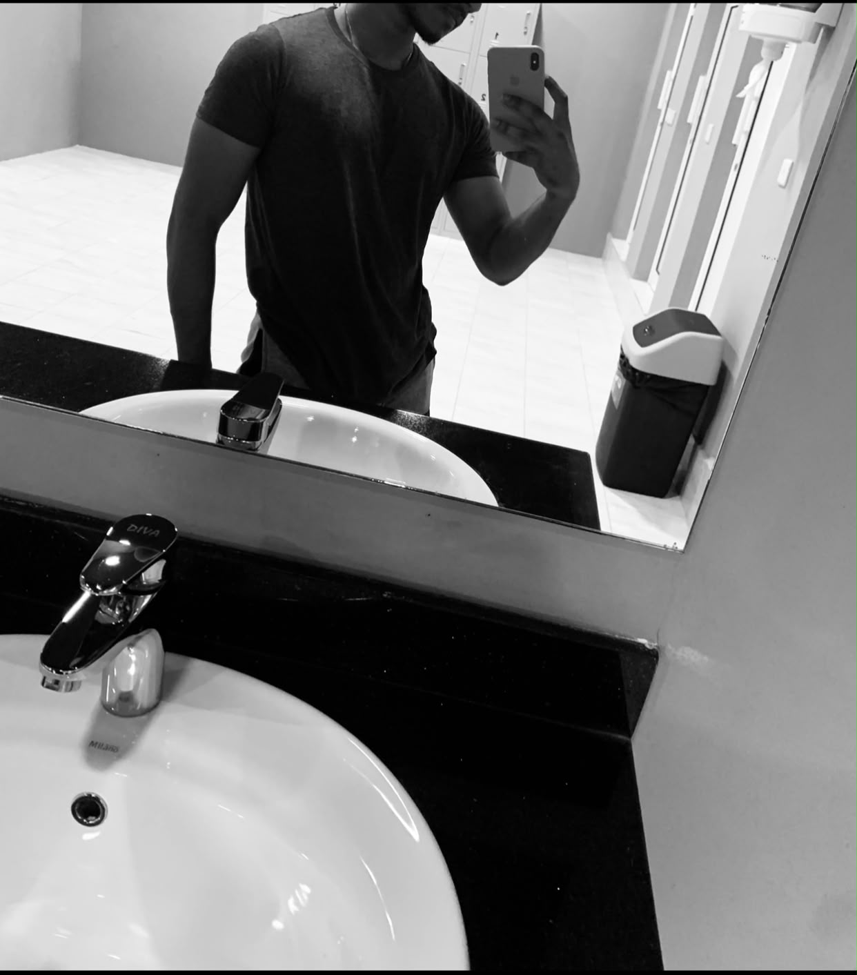 LADIES ONLY කාන්තාවන් සදහා