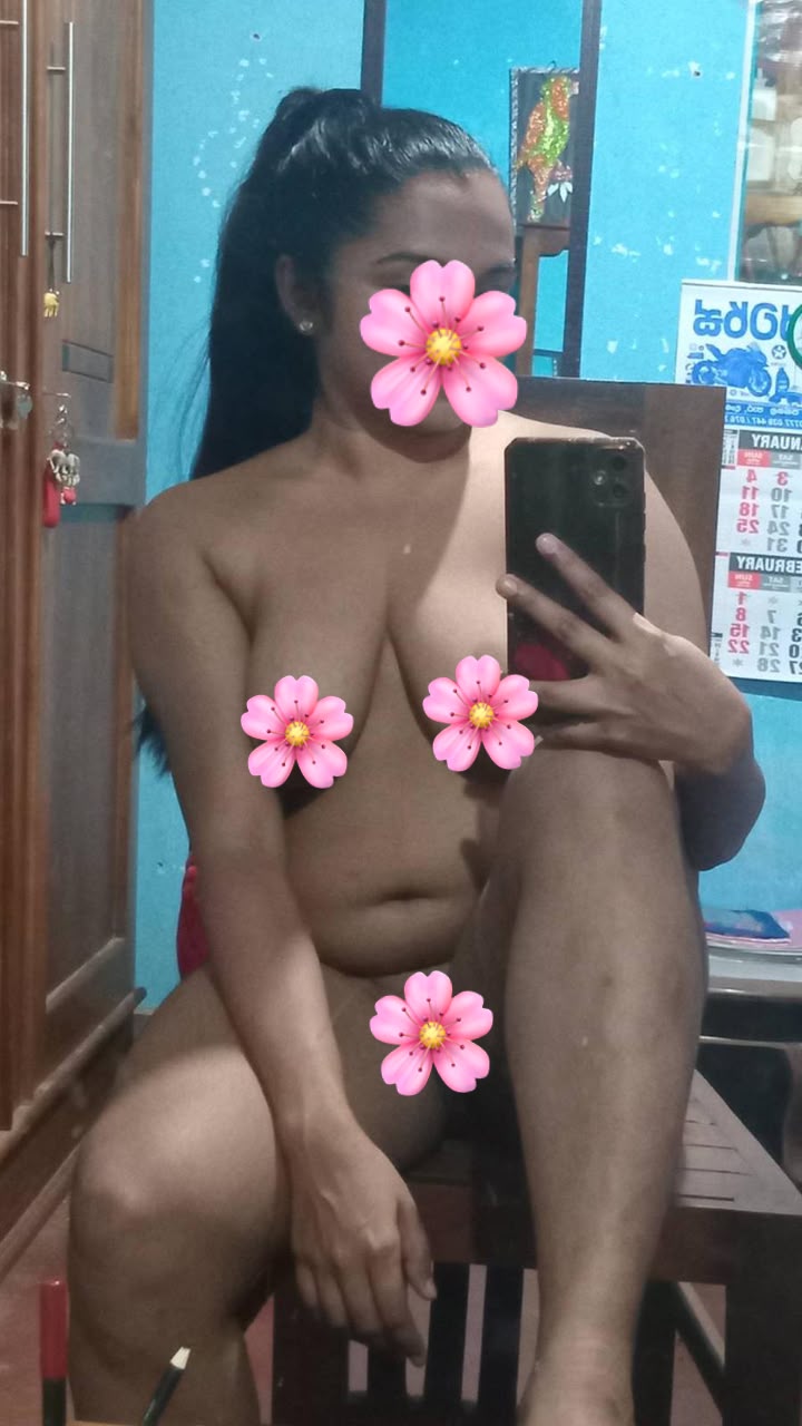 white sinhala girl 😚 from badulla