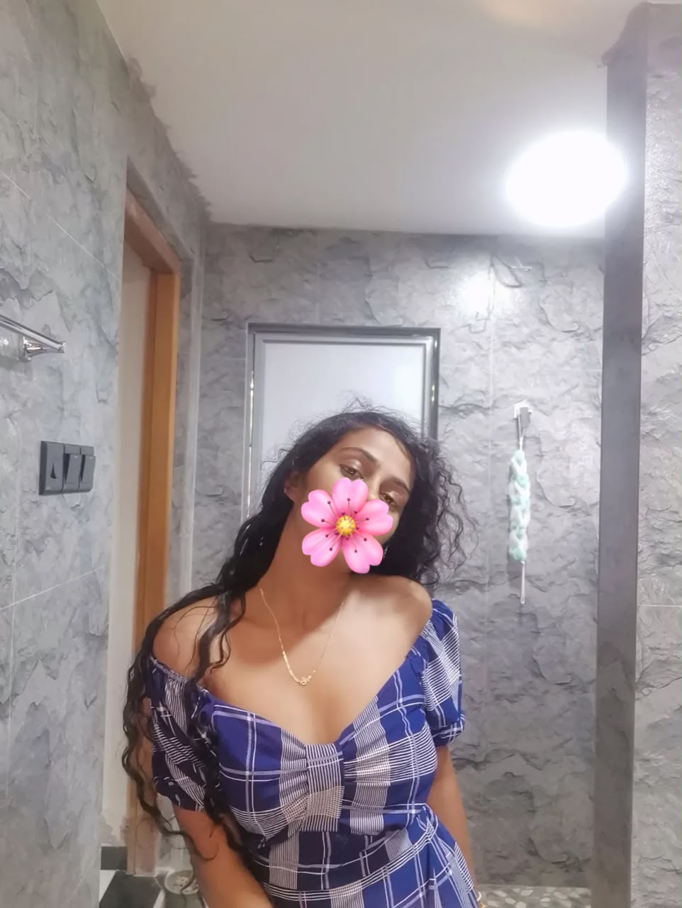 White Tamil girl from Mannar .☺️