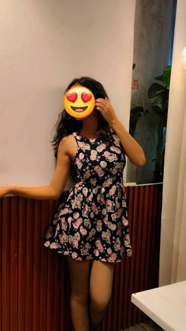 Malabe Pamunuwa Pannipitiya Beautiful Young Girl Full Service