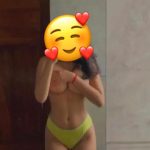 Slim Sexy ඇගක් තියෙන පොඩි කෙල්ලෙක්ගෙන් හොද සැපක් ගමු