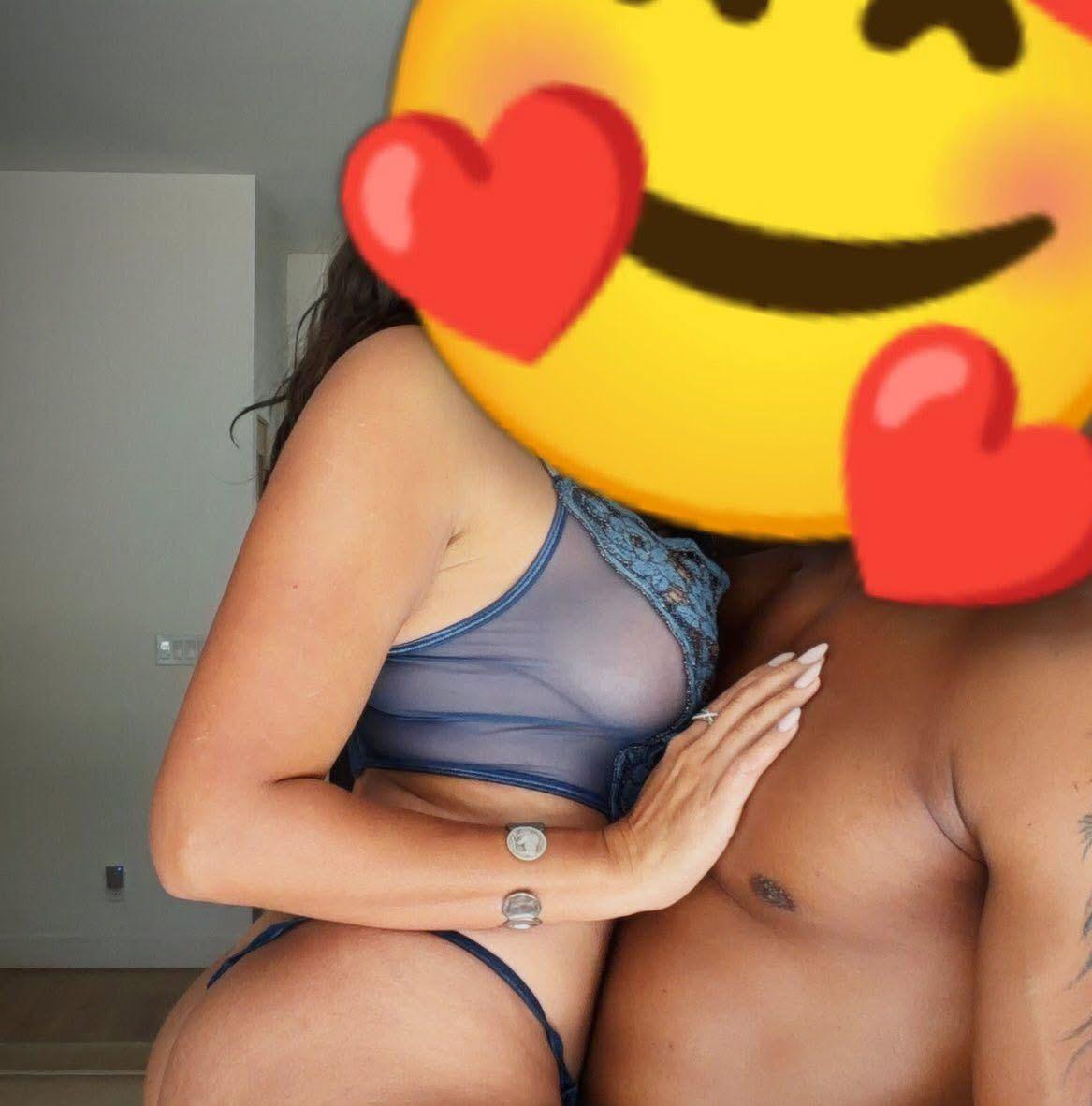 SINGLE AND COUPLE SHOW