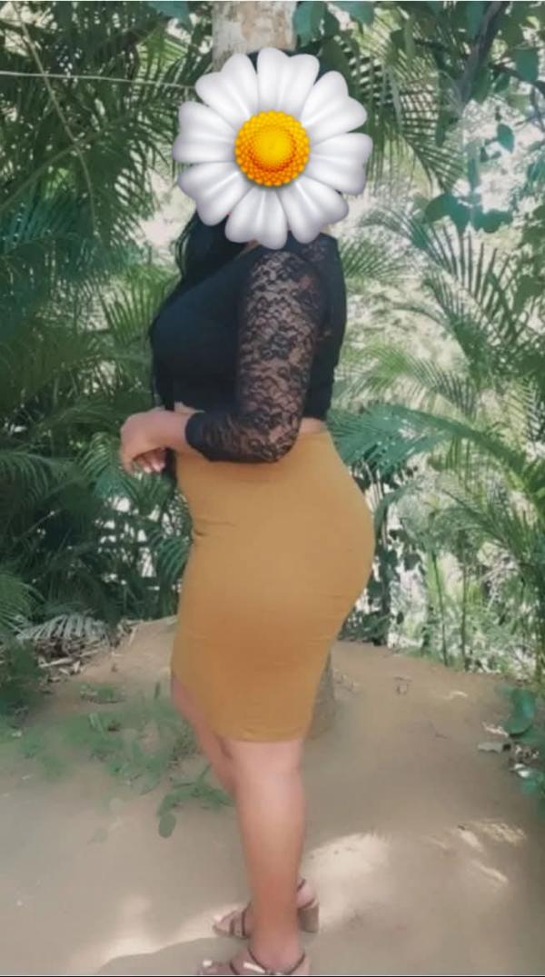 Hot 35 Years Mature Lady 🔥