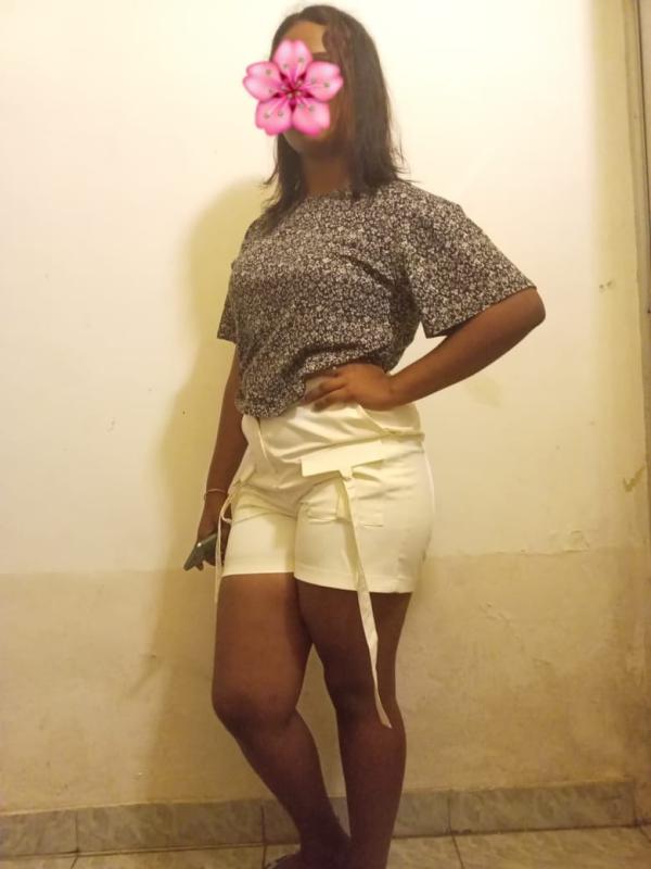 🌻ONE OURS ONE SHOT 🫂 7000.00 🌻ONE OURS TWO SHOT ❤ 10 000.00 ( 100% මගේම ජායාරූපය බව 💞 කරුනාවෙන් සලකන්න)