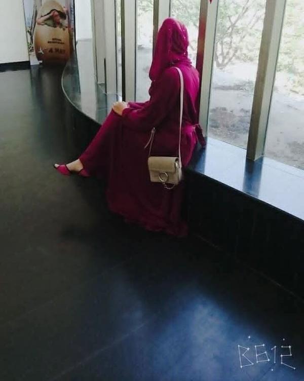 Real Muslim girl 👧 cam show available
