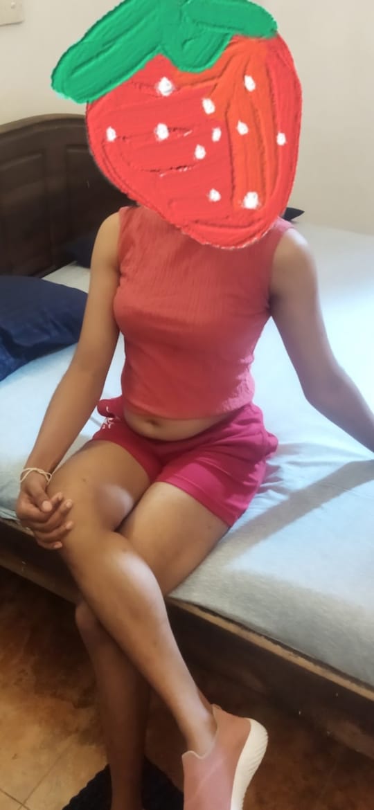 Full service beautiful gril