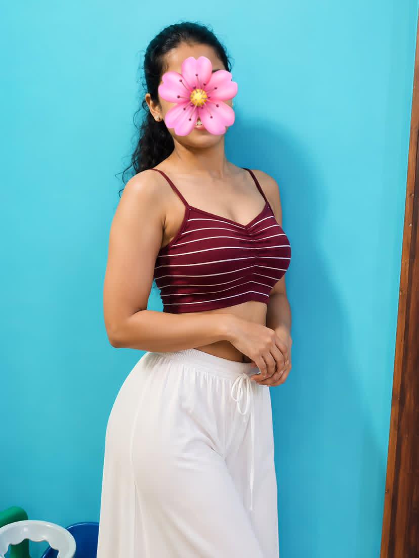 🌼🌹 office And Salon Girl Full Service Tamil Girl ඔයාගේ ජිවිතේ ලබන හොදම Sex Feling එක ගන්න එන්න මං ලගට 🥰 SELECTION OK✔️ FULL SERVICE & TREESOM 🔛 AGE 20 TO 26 VVIP BEAUTIFUL UNMARRIED GIRLS🖤🖤