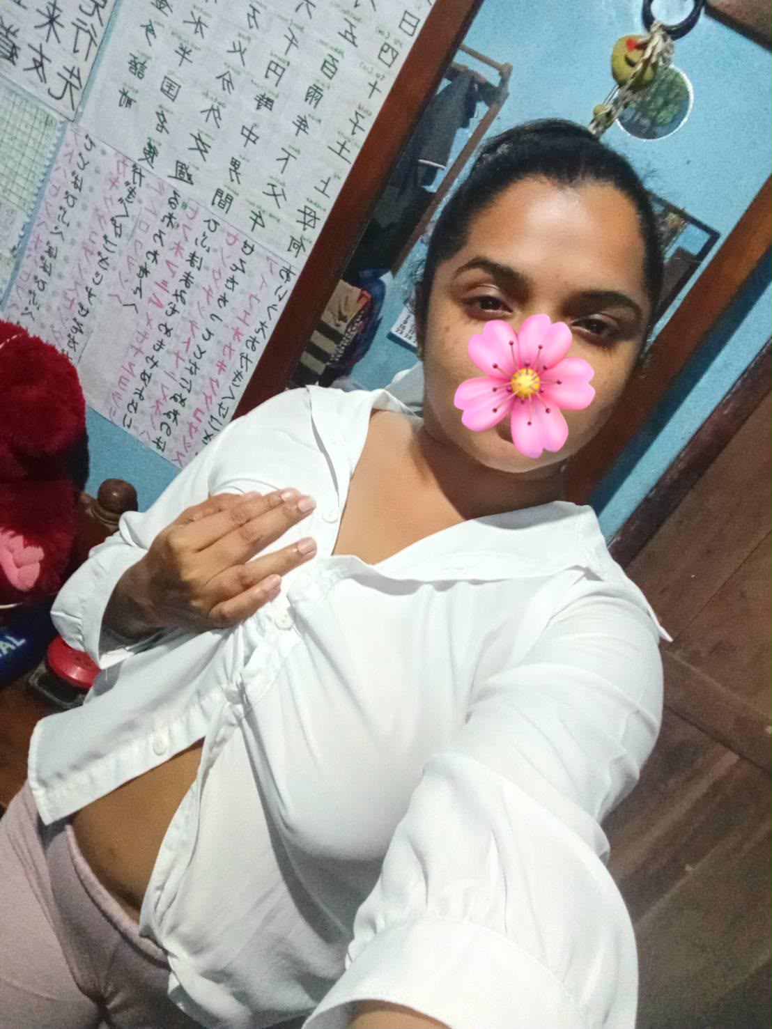 White Tamil trinco girl .. 😌