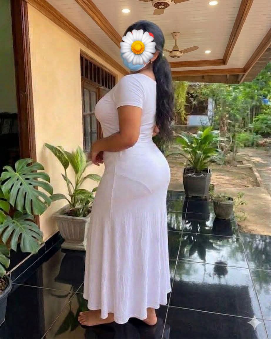 Hot 35 Years Mature Lady 🔥