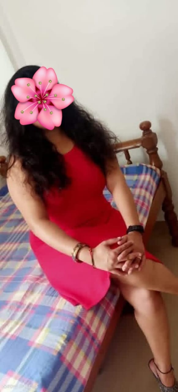 ❣️Young Girl – full Service Rs; 5500/=(with room) & Really Photos 😍Hi, am Tharu..🫶