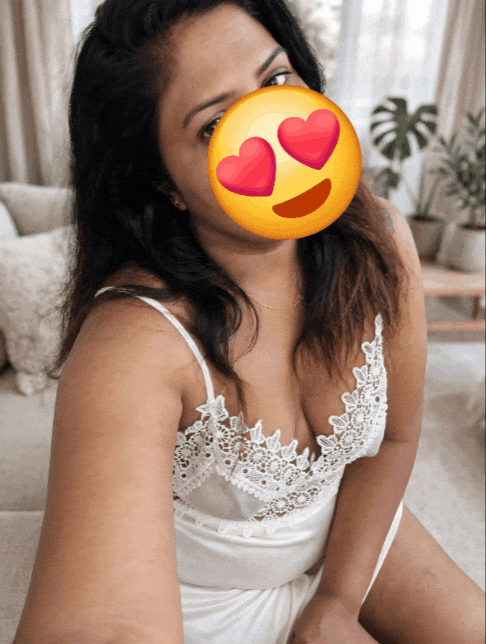 With Face CAM SHOW 🍃🅒🅐🅜 👸😘 දඟකාර විසේකාර online සැපක් ගන්න ද බැලුවේ අද විශේෂයි ඔයාව සතුටු කරන්නම් ඔයා හිතනවාටත් වඩා…🧚♂️