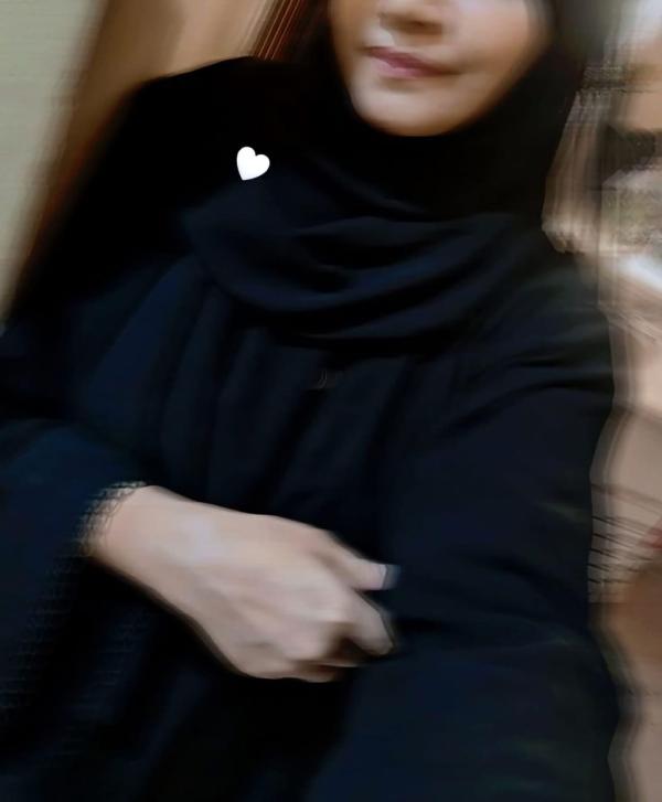 Real Muslim girl 👧 cam show available