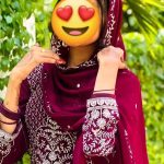Real Muslim girl 👧 cam show available